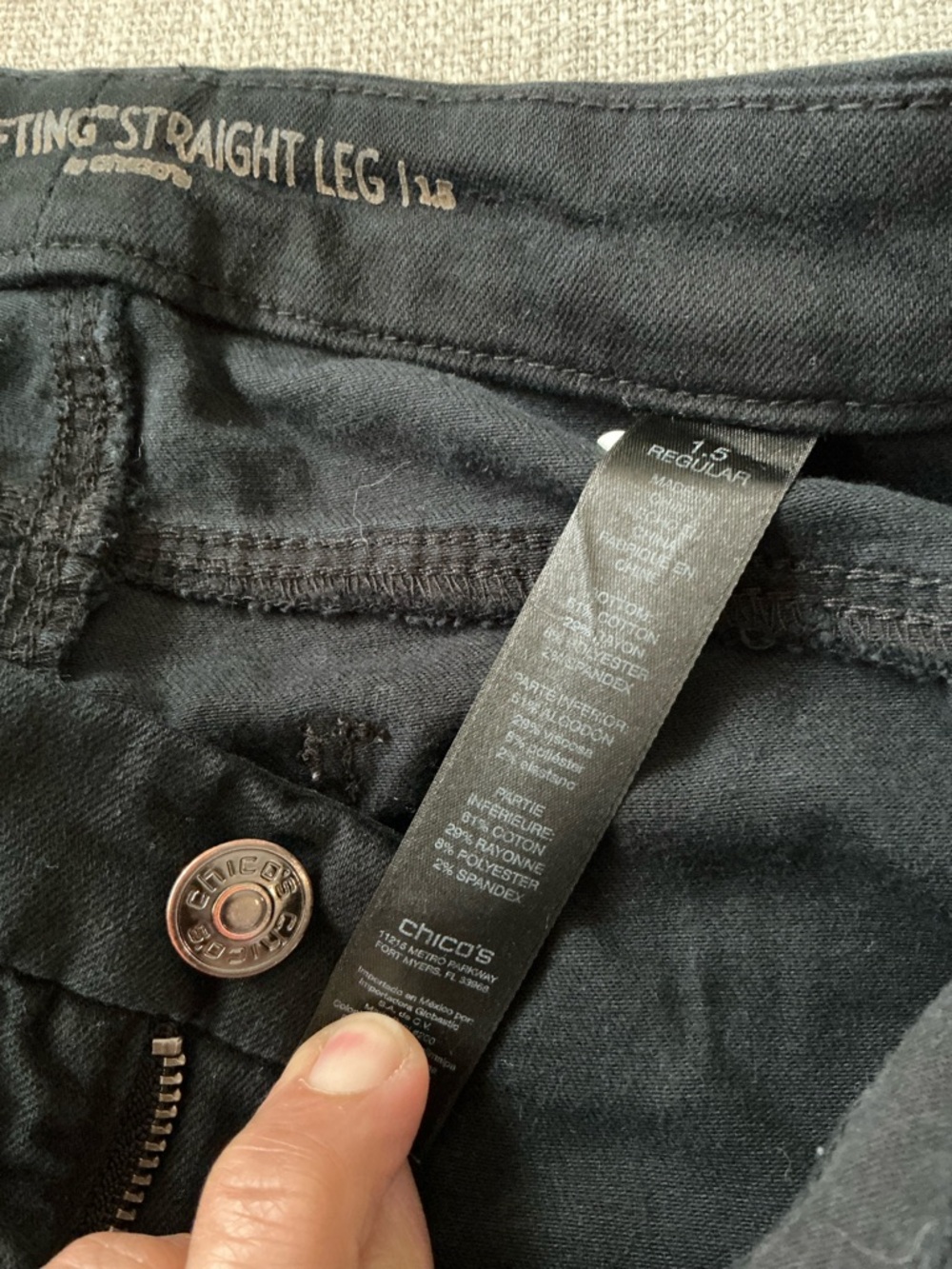 Chico’s so lifting straight leg pants 1.5, 30” waist - Picture 4 of 7